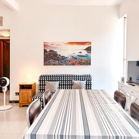 Aly's House 公寓 拉帕洛